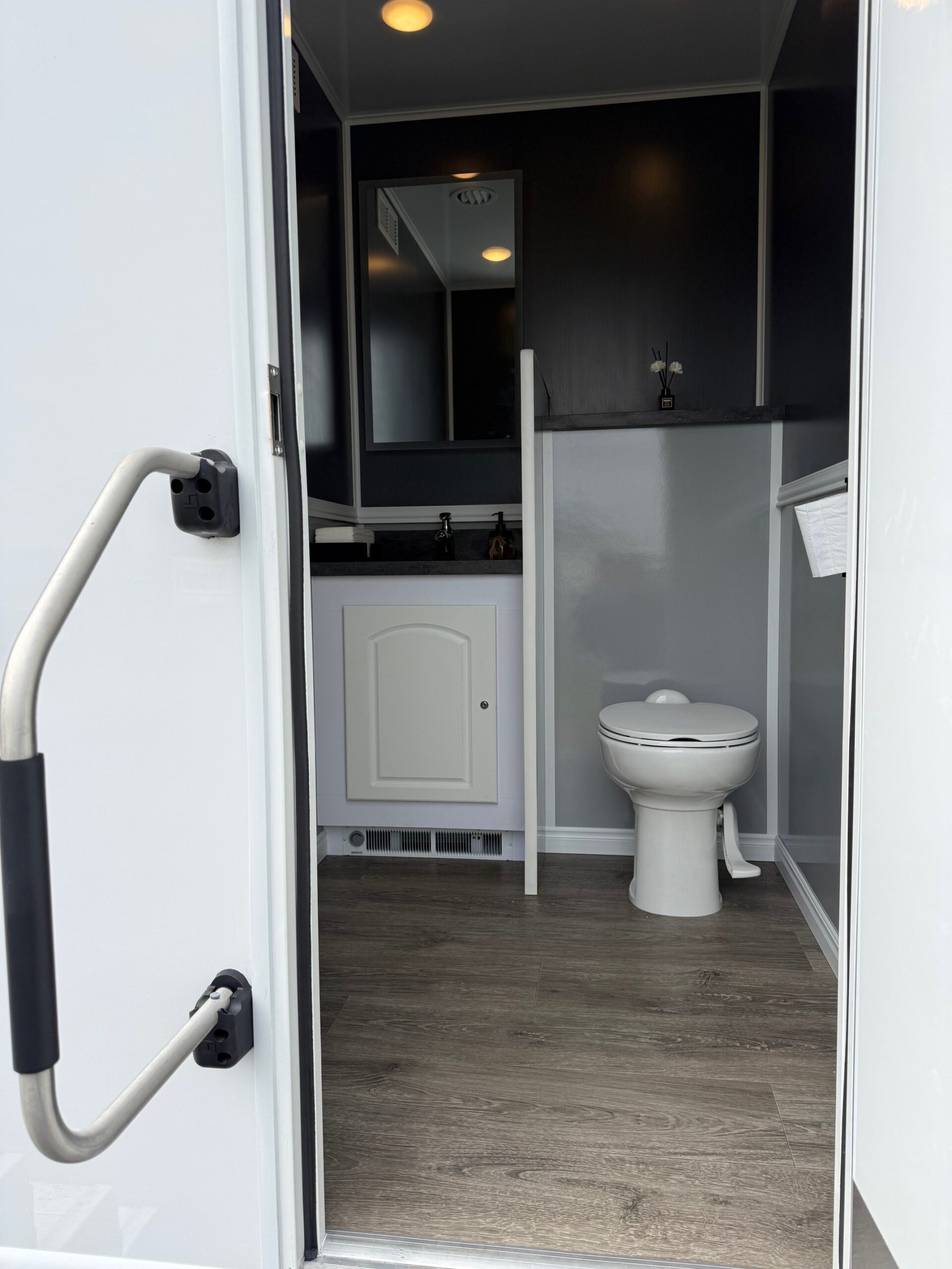 luxury restroom trailer